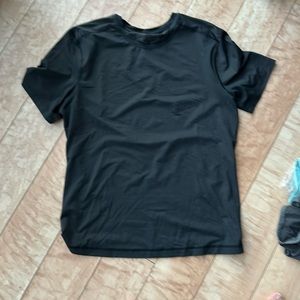 Lululemon surge shirt